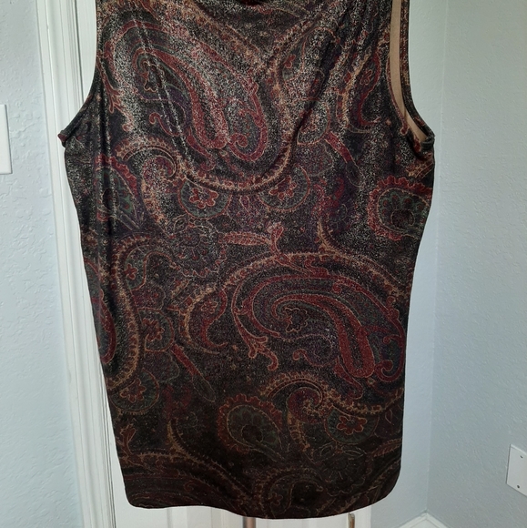 Sleeveless top - Picture 3 of 6